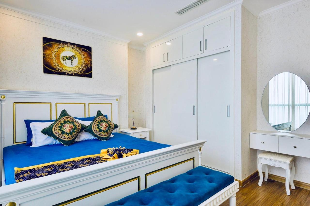 Vinhomes Premium Apartment Ho Chi Minh City Exterior photo